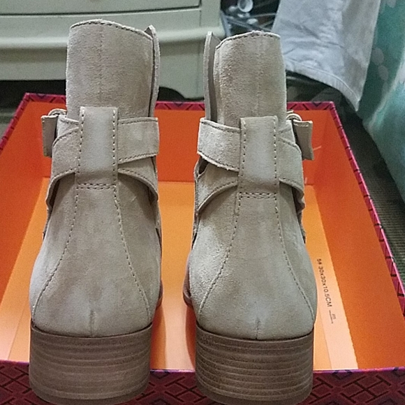 Tory Burch Brooke Ankle Bootie - Picture 5 of 5